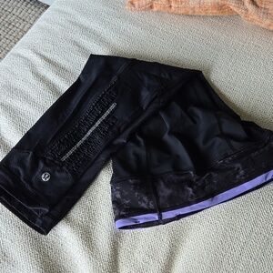 Vintage Lululemon Black Capri Pant Yoga Run Outdoors Gorpcore 4 Ruffles dainty